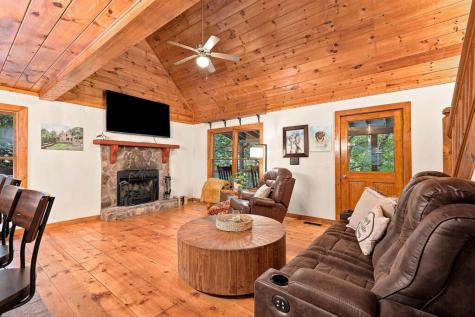 19 Blackberry Falls Lane Ellijay GA 30536