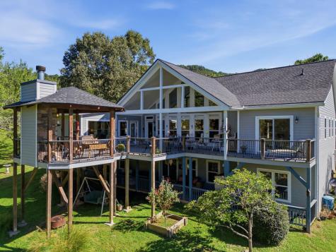 4166 Asheland Cove Drive Young Harris GA 30582