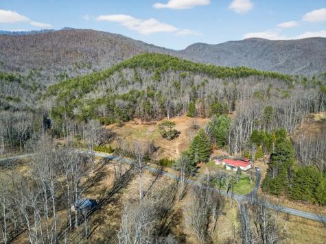 793 Jackie Cove Road Hayesville NC 28904