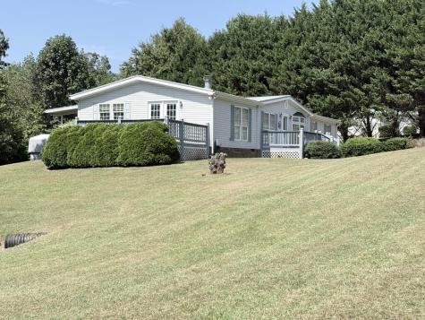 283 Bobcat Lane Warne NC 28909