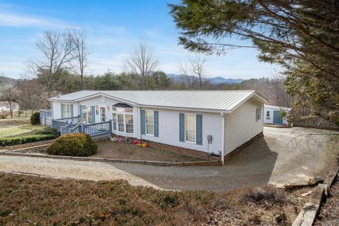 283 Bobcat Lane Warne NC 28909