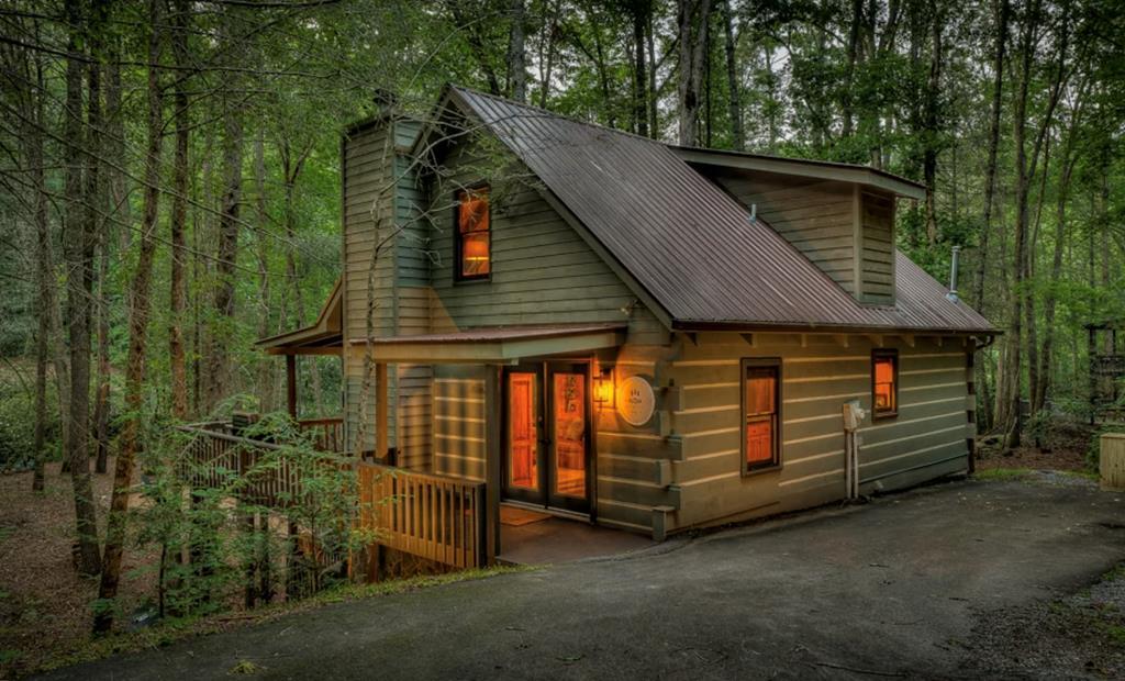 70 Stanley Creek Cross Blue Ridge GA 30513