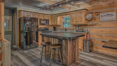 70 Stanley Creek Cross Blue Ridge GA 30513