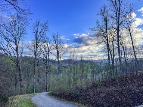157 Frontier Drive Hayesville NC 28904