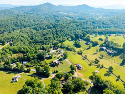 1358 Brasstown Ck Meadows Young Harris GA 30582