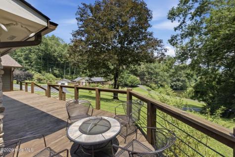 239 Woodland Heights Robbinsville NC 28771