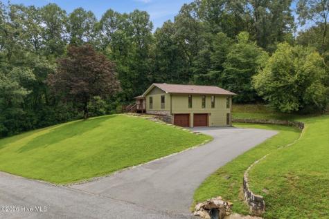 239 Woodland Heights Robbinsville NC 28771