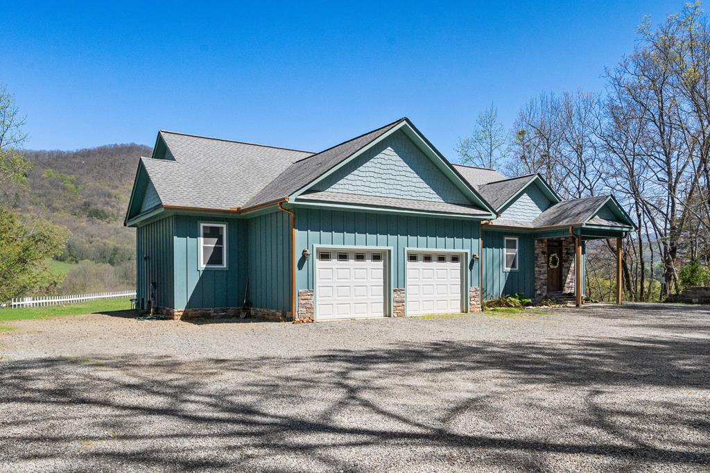 4720 Arrowhead Road Hiawassee GA 30546