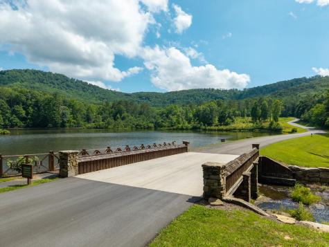 1252 Mountainside Parkway Ellijay GA 30536