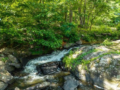 1252 Mountainside Parkway Ellijay GA 30536