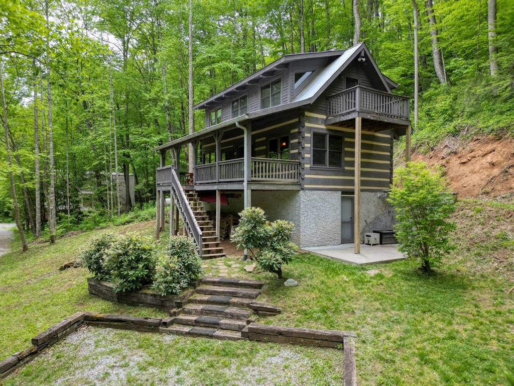 180 Dream Catcher Cove Hayesville NC 28904