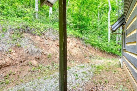 180 Dream Catcher Cove Hayesville NC 28904