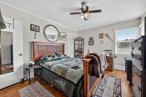 133 E Market Street Mccaysville GA 30555