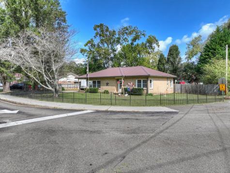133 E Market Street Mccaysville GA 30555