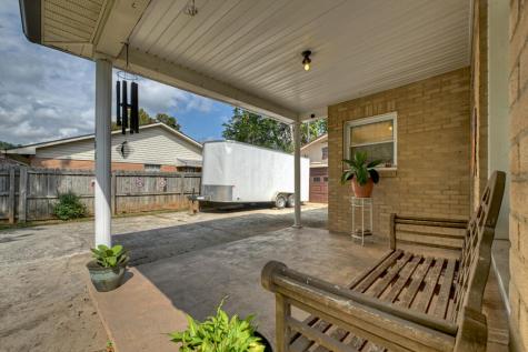 133 E Market Street Mccaysville GA 30555