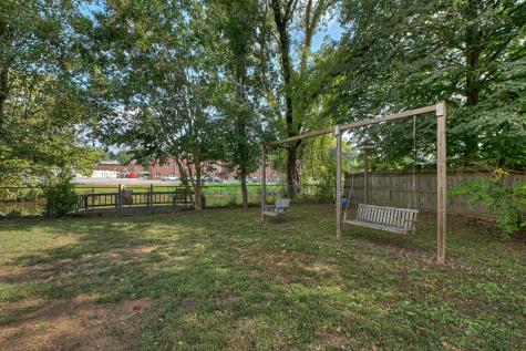 133 E Market Street Mccaysville GA 30555