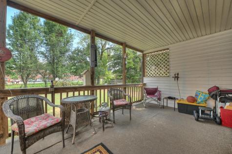 133 E Market Street Mccaysville GA 30555