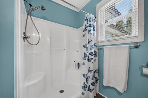 133 E Market Street Mccaysville GA 30555