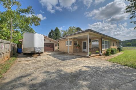 133 E Market Street Mccaysville GA 30555