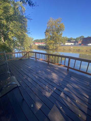 133 E Market Street Mccaysville GA 30555