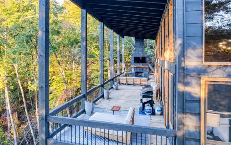 25 Quail Hollow Epworth GA 30540