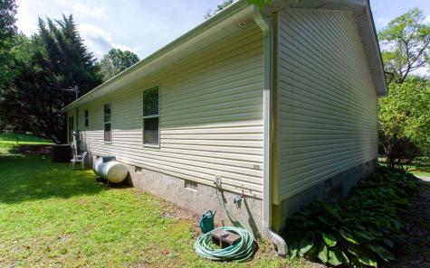 2465 Junaluska Road Andrews NC 28901