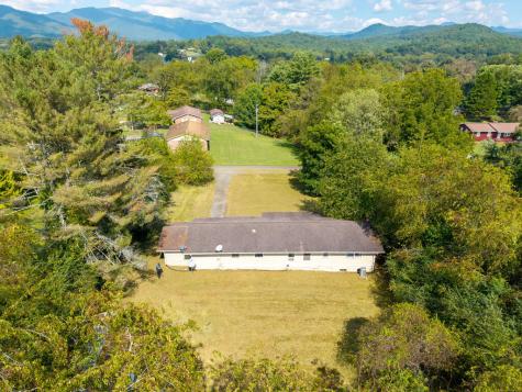 109 Mooreview Homes Road Hayesville NC 28904