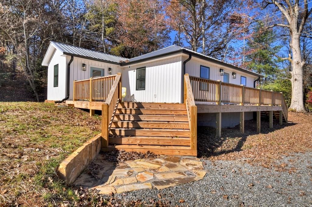1144 Blue Ridge Drive Mccaysville GA 30555