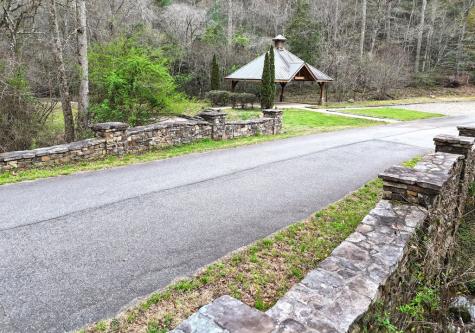 25 Gold Nugget Lane Blairsville GA 30512
