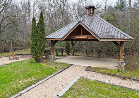 25 Gold Nugget Lane Blairsville GA 30512