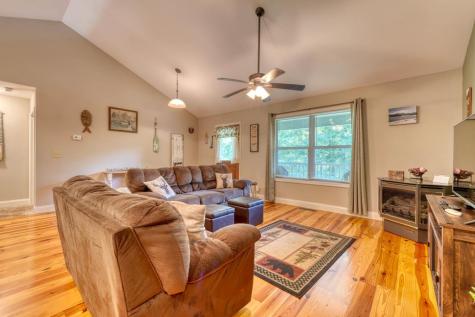 2270 Valley View Drive Hiawassee GA 30546