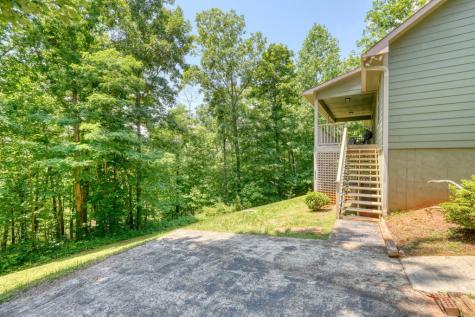 2270 Valley View Drive Hiawassee GA 30546