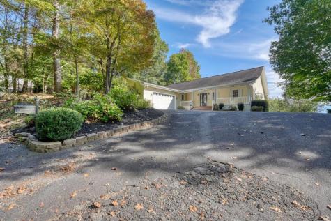 847 Scarletts Way Young Harris GA 30582