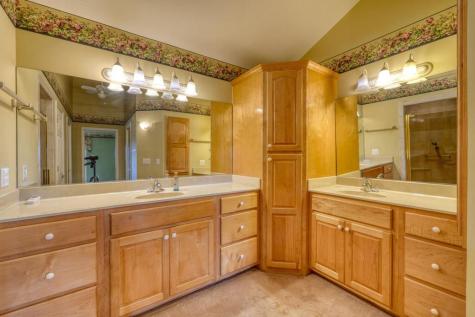 847 Scarletts Way Young Harris GA 30582