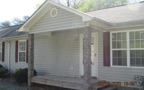 500 Rose Petal Lane Ellijay GA 30540