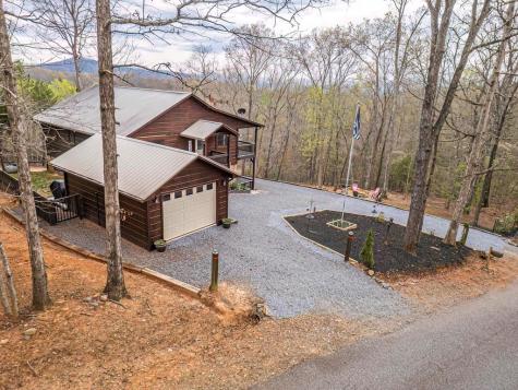 54 Henderson Lane Mineral Bluff GA 30559