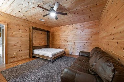 54 Henderson Lane Mineral Bluff GA 30559