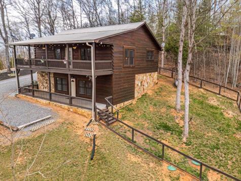 54 Henderson Lane Mineral Bluff GA 30559