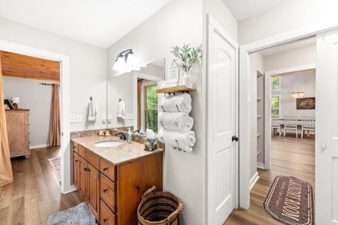 17 Vista Chalet Drive Ellijay GA 30540
