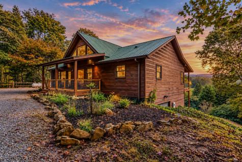 286 Garrett Drive Ellijay GA 30536