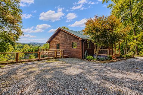 286 Garrett Drive Ellijay GA 30536