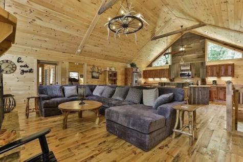 345 Farmer Circle Mineral Bluff GA 30559