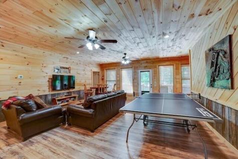 345 Farmer Circle Mineral Bluff GA 30559