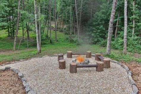 345 Farmer Circle Mineral Bluff GA 30559