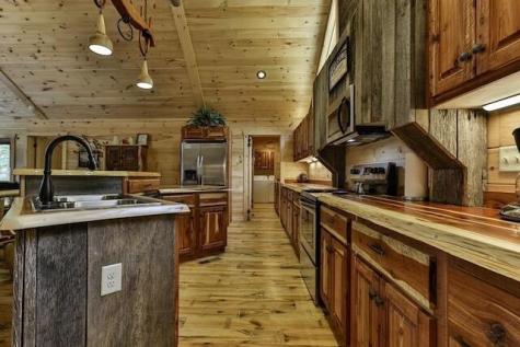 345 Farmer Circle Mineral Bluff GA 30559