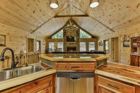 345 Farmer Circle Mineral Bluff GA 30559