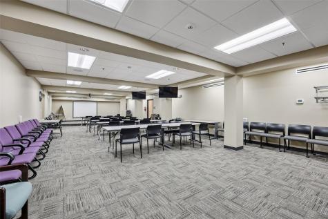 1100 8th Avenue Marion IA 52302