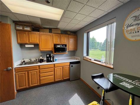900 Kacena Road Hiawatha IA 52233