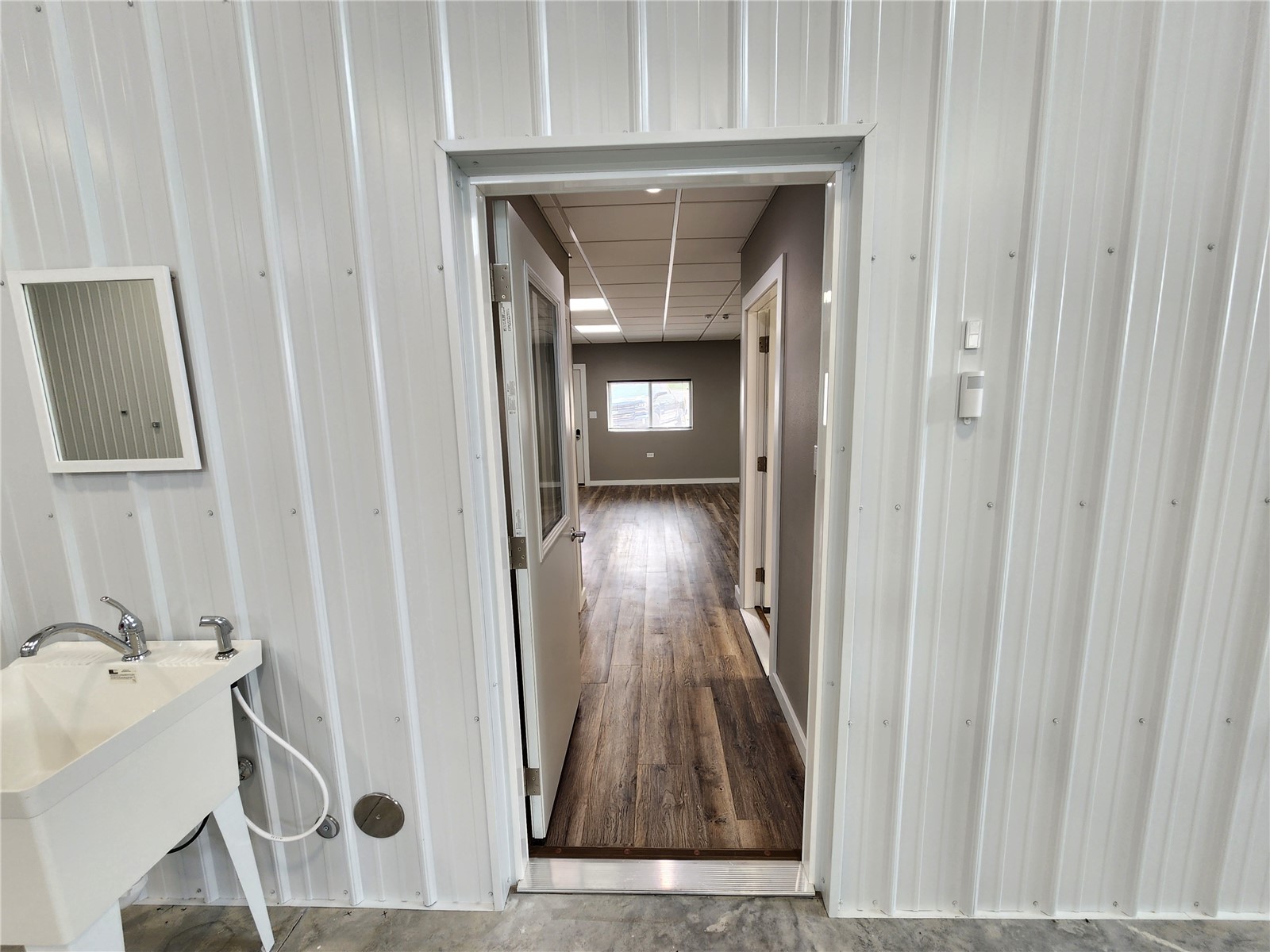 9663 230th Avenue Suite 1 Anamosa IA 52205