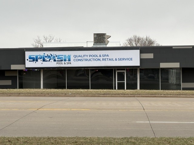 5454 Center Point Road NE Cedar Rapids IA 52402